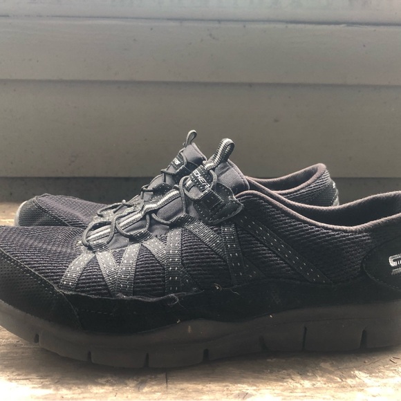 Skechers 22823 Womens Gratis Strolling Black Casual Shoes Sneakers Size 10 - Picture 4 of 11